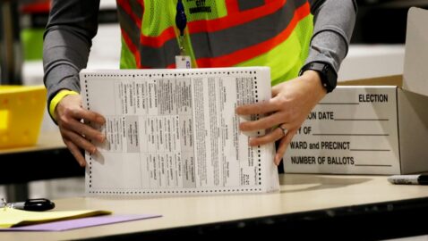 Верховный суд США постановил отсортировать в Пенсильвании бюллетени, которые были получены после дня выборов