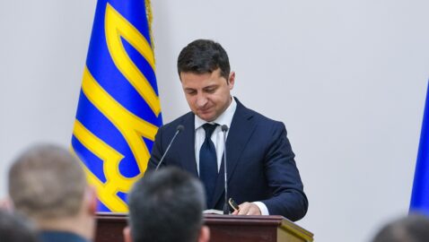 Зеленский: в Конституции не было написано, что Янукович лишается полномочий из-за побега