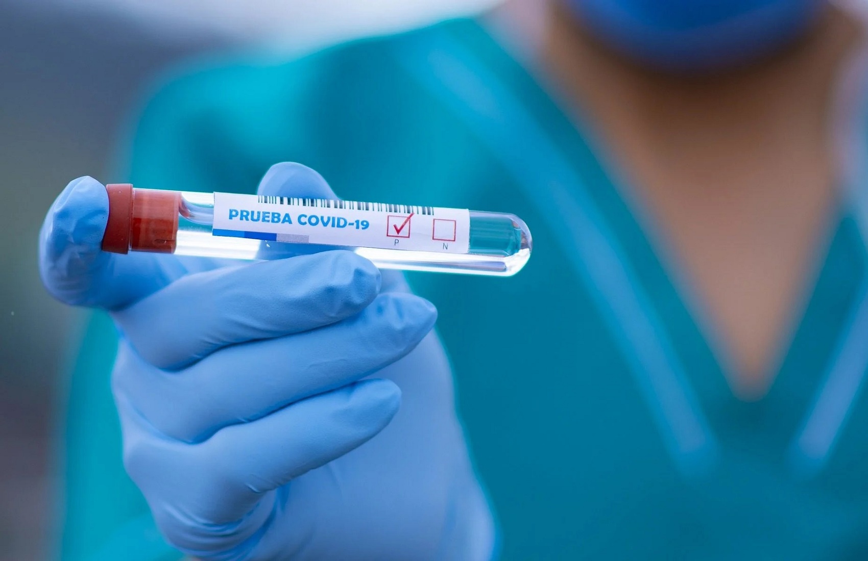 В Україні новий антирекорд за кількістю інфікованих коронавірусом за добу