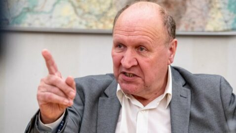 «Никто не заткнёт мне рот»: глава МВД Эстонии подал в отставку из-за заявления о фальсификациях на выборах в США