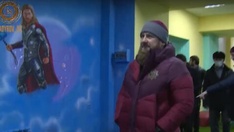 Кадыров призвал убрать со стен детского центра героев Marvel
