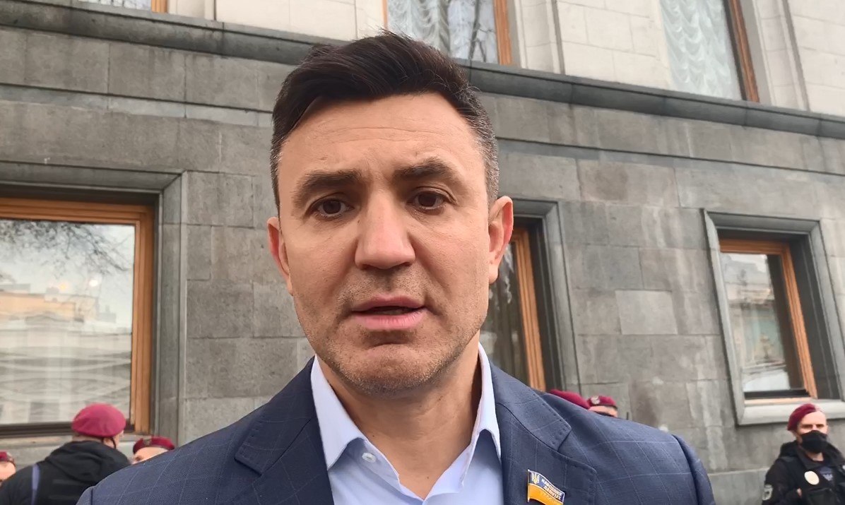 Тищенко: решение КСУ угрожает выбору Майдана