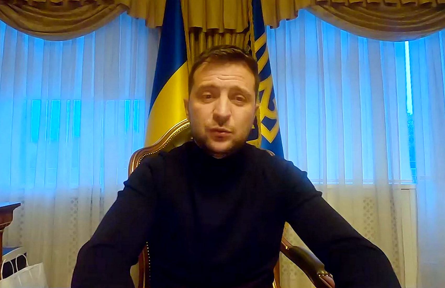 «Україна для вас відкрита»: Зеленський звернувся до жителів тимчасово непідконтрольних територій