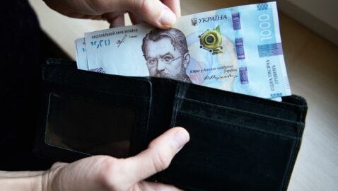 В Счётной палате рассказали, сколько заплатил каждый украинец за обслуживание госдолга в 2020 году
