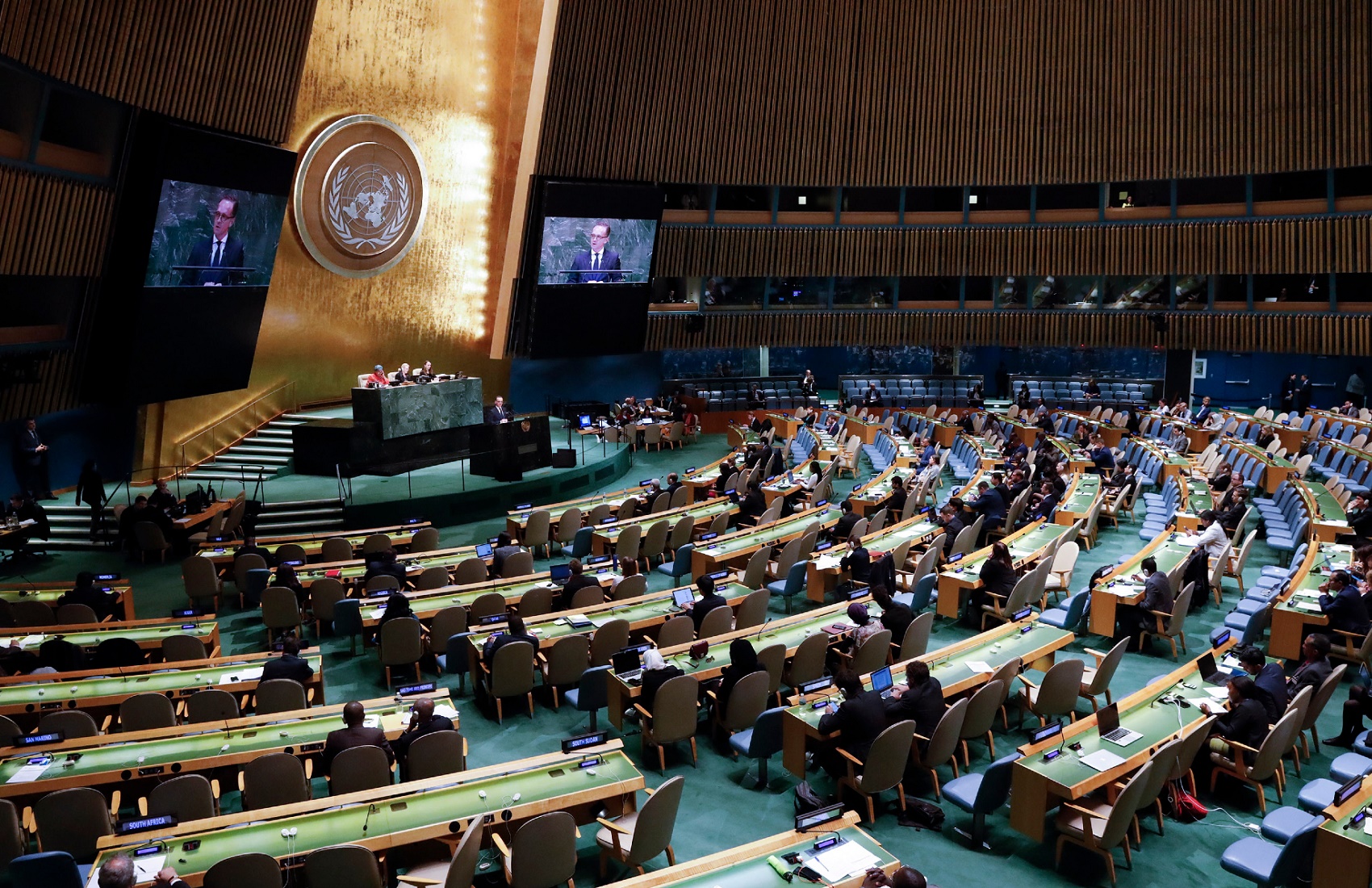 Генассамблея ООН приняла резолюцию о борьбе с героизацией нацизма. Украина и США проголосовали против
