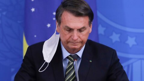 Президент Бразилии отказался делать прививку от COVID-19