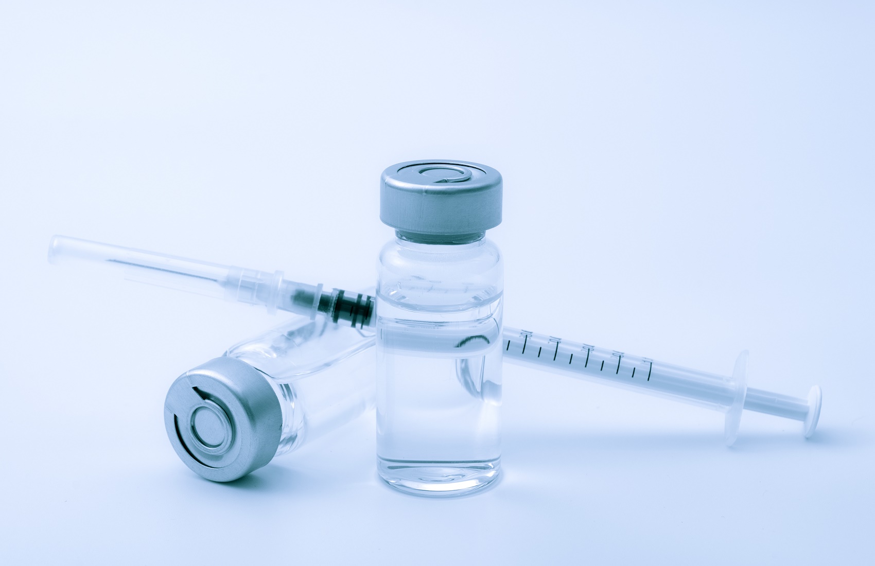 В ЕС официально разрешили первую вакцину от коронавируса