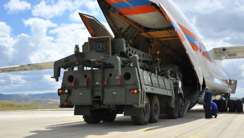 Госдеп назвал российские С-400 в Турции угрозой военным США