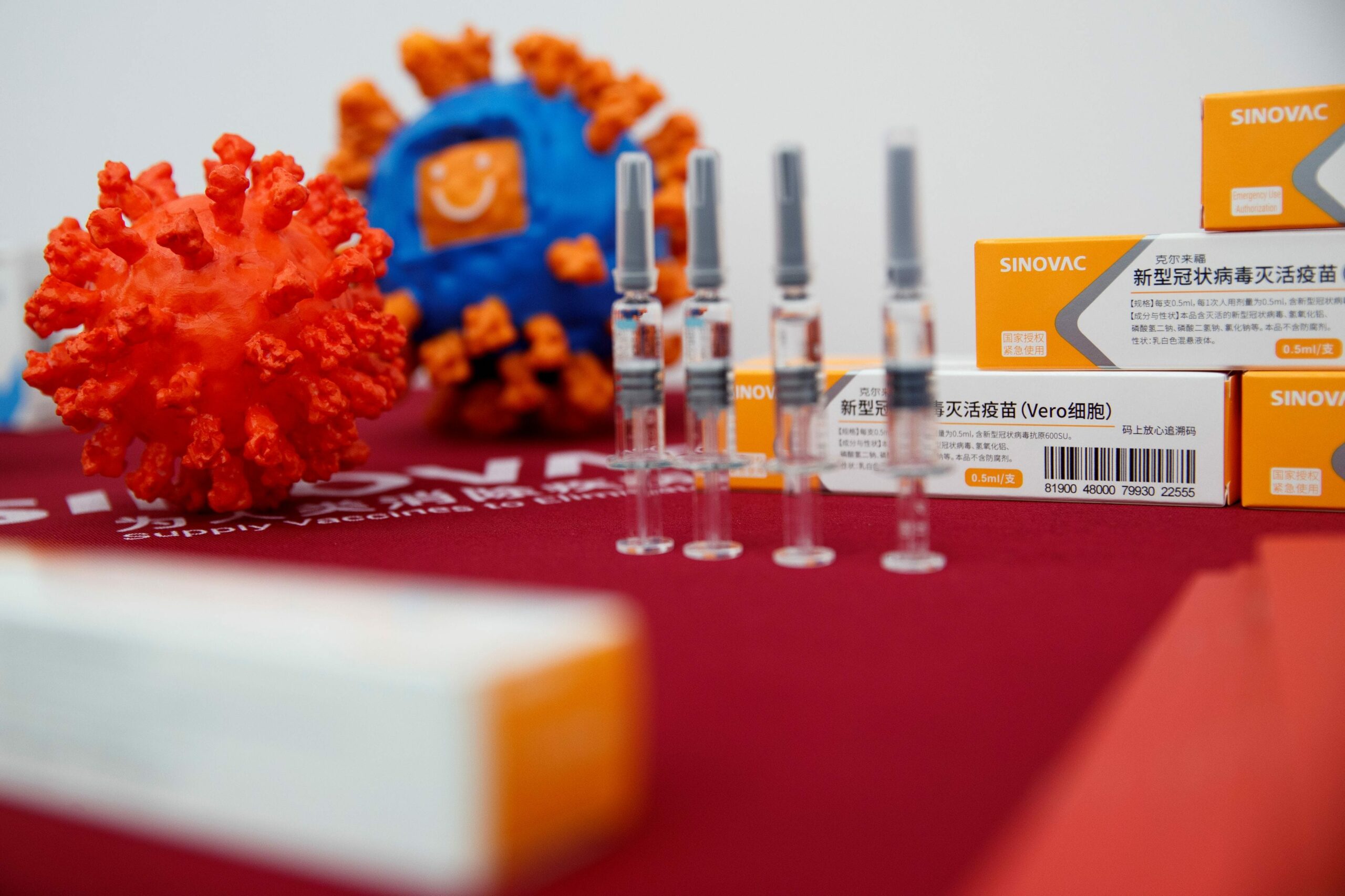 МОЗ уклав договір на поставку китайської вакцини