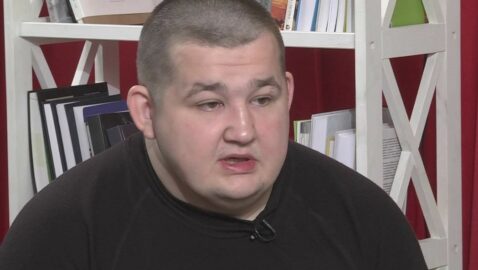 Представник омбудсмена на Донбасі побив літню людину — політолог