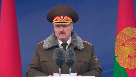 Буду наглухо стоять: Лукашенко назвал условие своей отставки