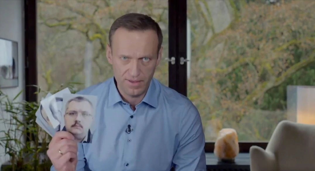 Навальный: я позвонил своему убийце, он во всем признался