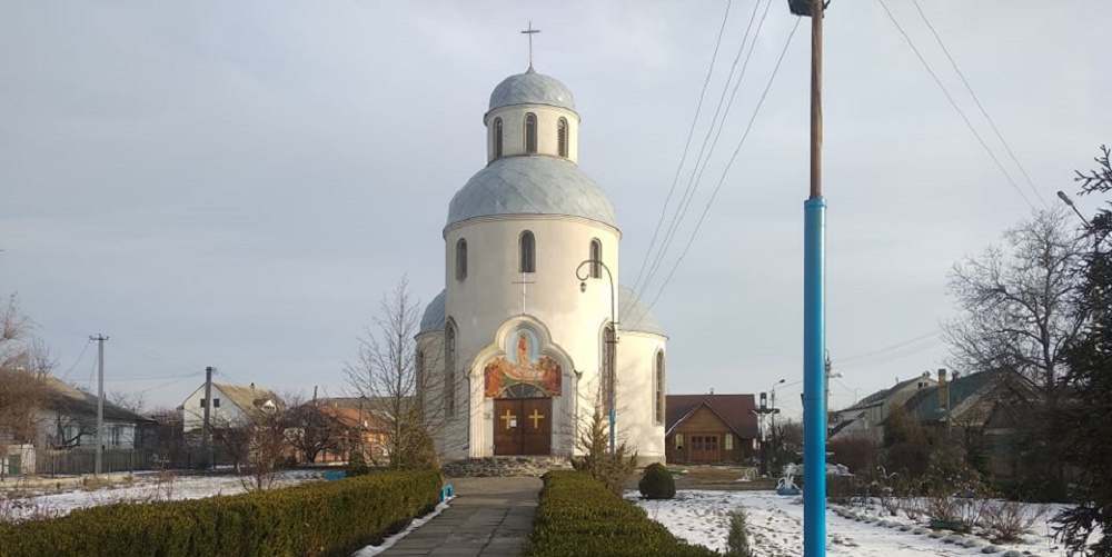 В Черкасской области подростки пытались заняться сексом в церкви на Крещение