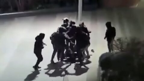 Избиение украинского подростка в Париже: девятерым нападавшим предъявили обвинения