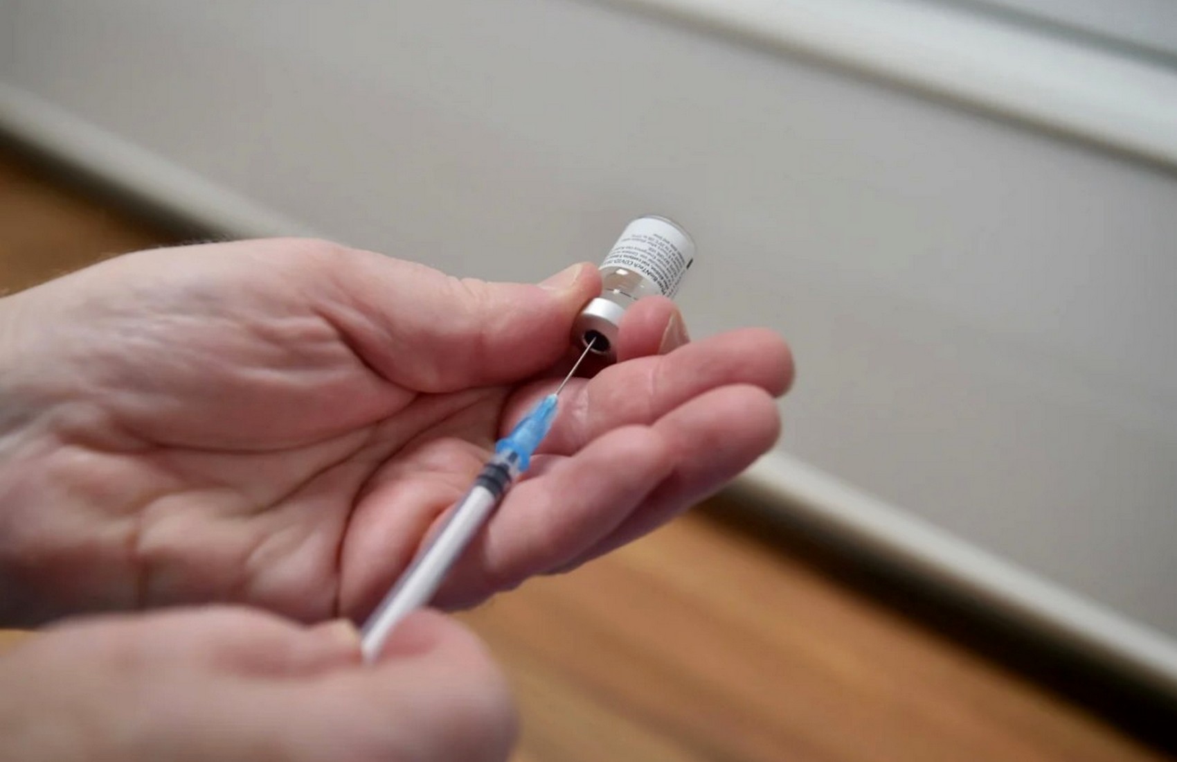 Израиль опроверг поставки вакцины в Украину для «тайной вакцинации»