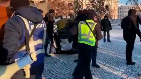 «Фашисты, полиция — одна коалиция»: подозреваемый в убийстве Бузины одобрил разгон антифашистского митинга в Киеве
