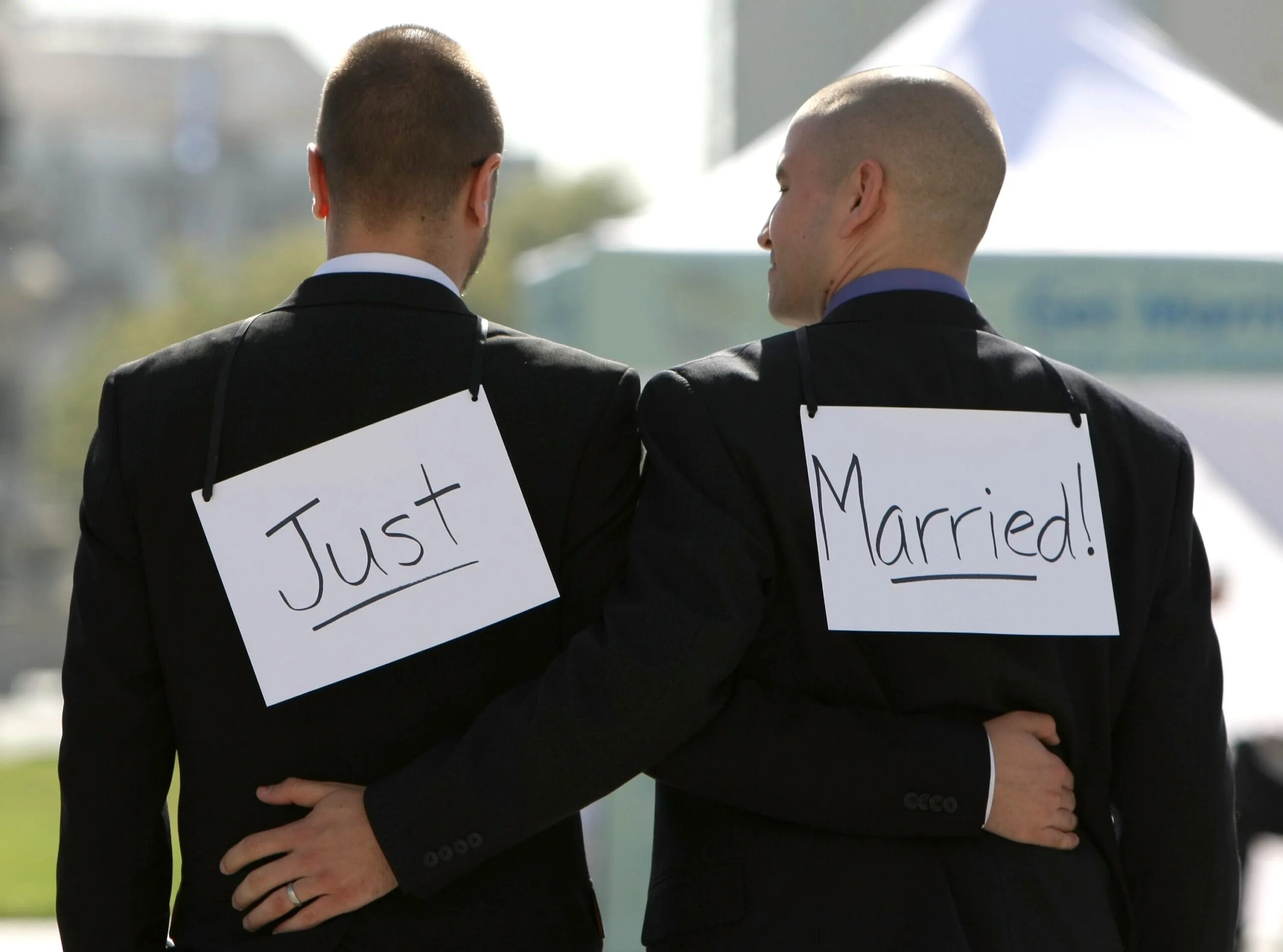 ЕСПЧ рассмотрит жалобу гей-пары на отсутствие в Украине однополых браков