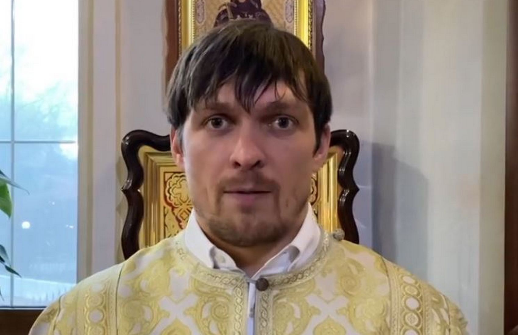 Олександр Усик привітав православних із Різдвом, відео