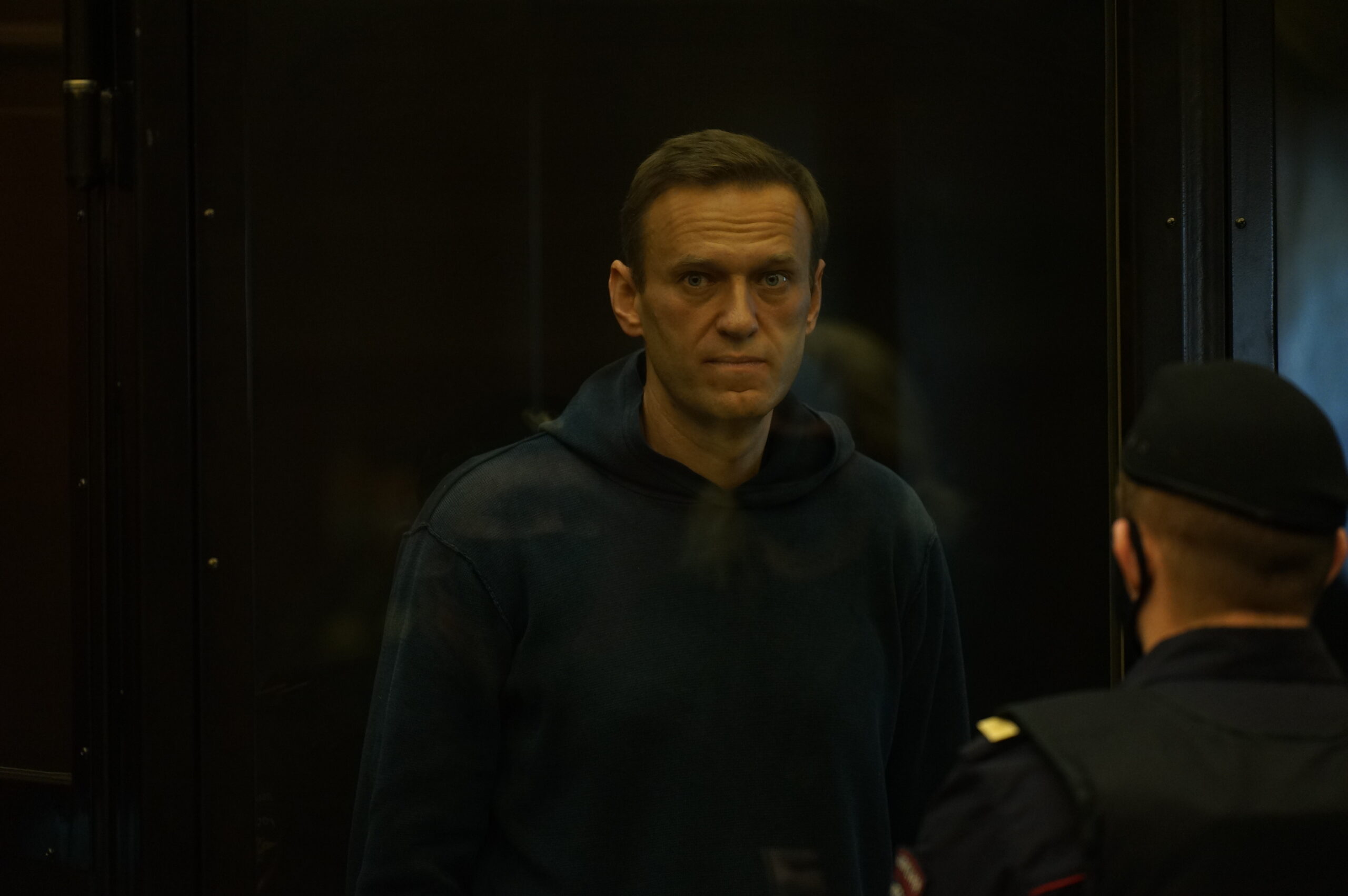 Навальный риа. Навальный в суде 2021.