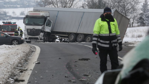 Двое украинцев из Закарпатья погибли в ДТП в Чехии: подробности аварии