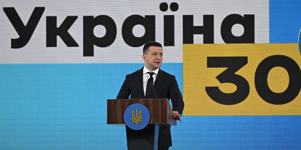 «Украина 30»: тридцать стендапов президента за бюджетный счет
