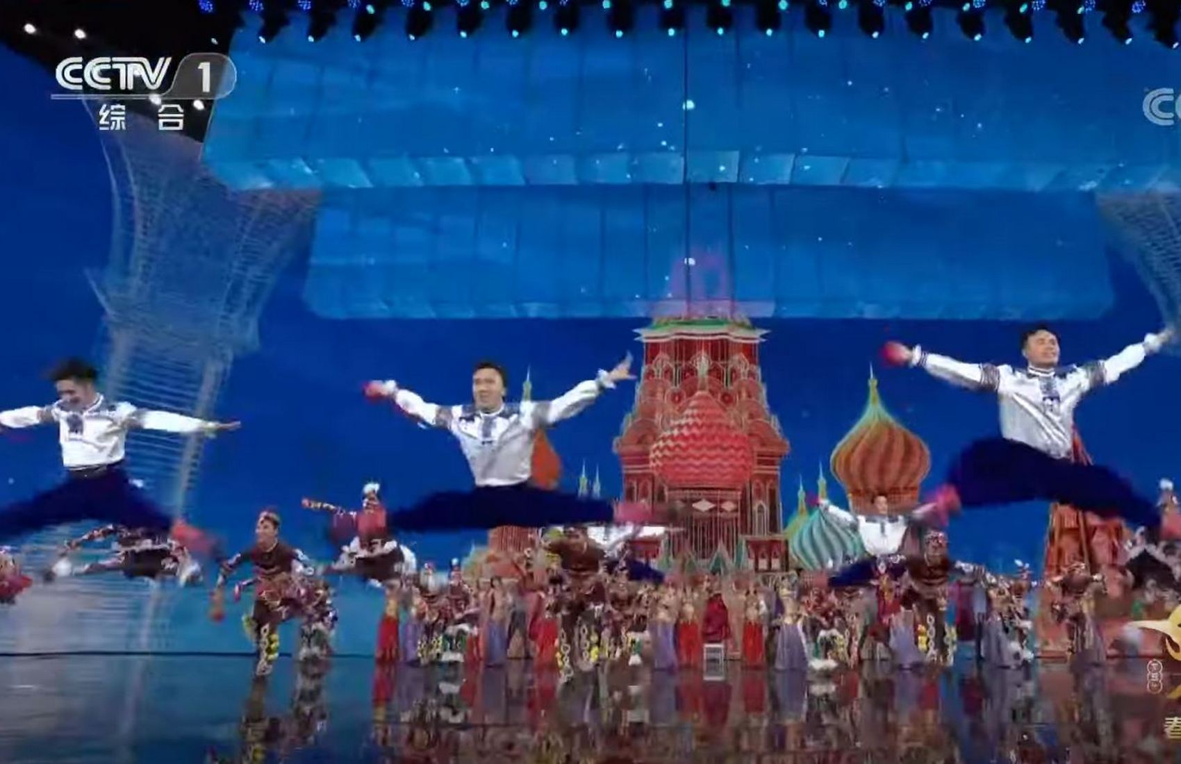 На китайском TV показали «русский танец Гопак» на фоне собора Василия Блаженного (видео)