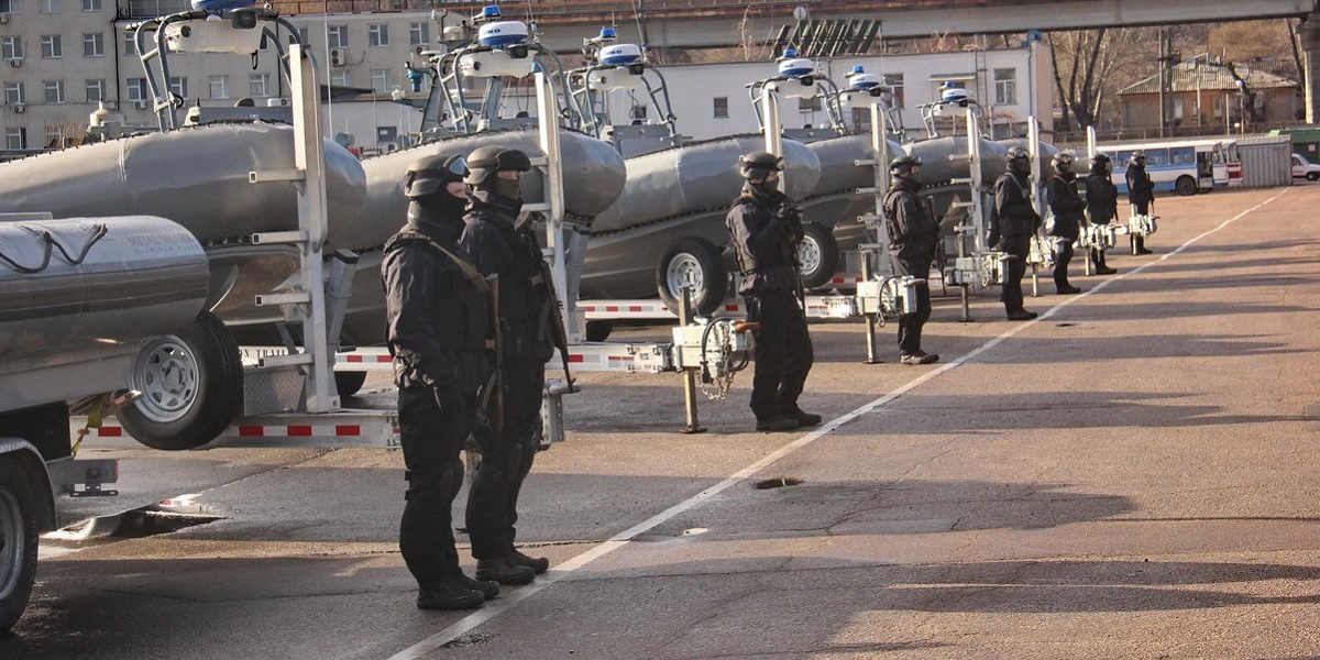 США торжественно передали Украине надувные лодки и катера (фото) - 2 - изображение