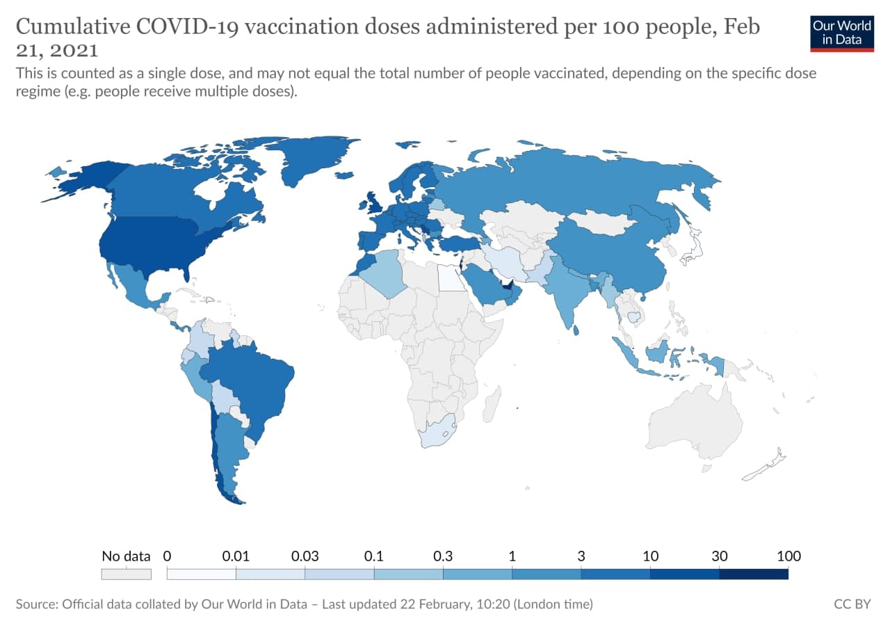 Карта, которая показывает количество доз вакцины от COVID-19 на 100 человек в различных странах мира - схема