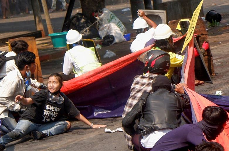 Чрезвычайное положение и убийства демонстрантов: что происходит в Мьянме после военного переворота - 4 - изображение
