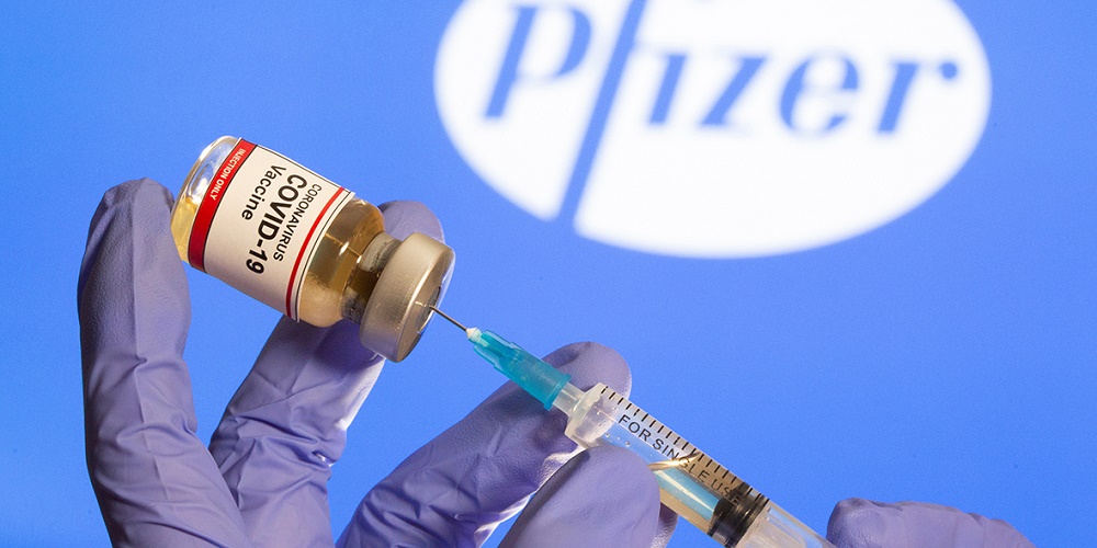 Гонконг приостановил вакцинацию препаратом Pfizer