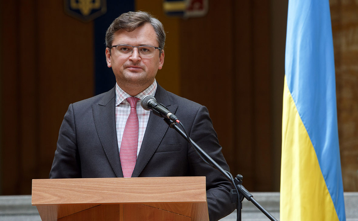 Кулеба: Украина планирует разрешить двойное гражданство с ЕС, но не Россией