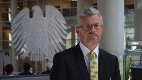 «Отвратительные подонки»: посол возмутился осквернением могилы Степана Бандеры в Мюнхене