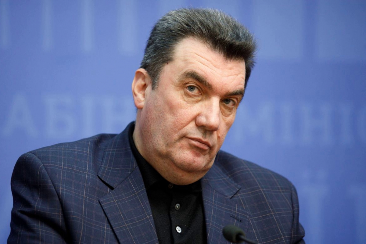 Данилов не дал прямого ответа, ожидать ли санкции против СМИ в Интернете
