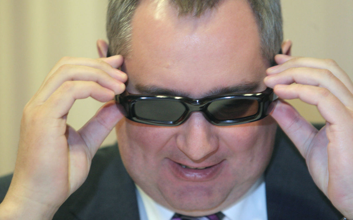 Не стучи кулачком в цыплячью грудку: Рогозин высмеял советника главы МВД Украины