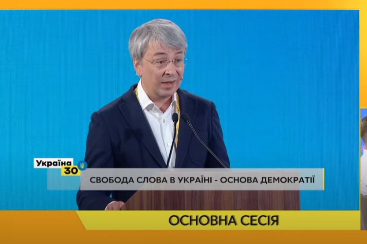 Ткаченко: украинцы активно смотрят российское телевидение