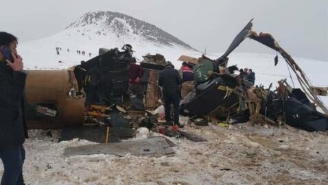 Зеленский выразил соболезнования из-за крушения вертолета в Турции: погибли 11 военных