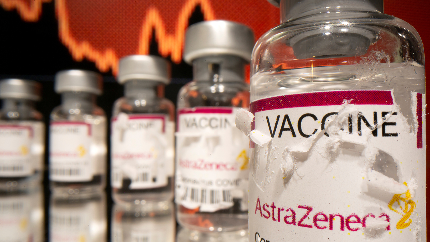 В США не исключают, что AstraZeneca предоставила устаревшие данные по вакцине