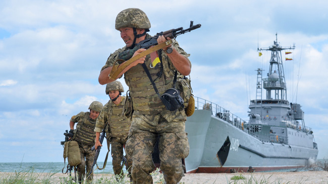 ВСУ учились отбивать атаку морского десанта возле Крыма