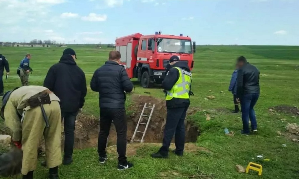 В Одесской области в заброшенном колодце нашли четыре трупа (фото) - 1 - изображение