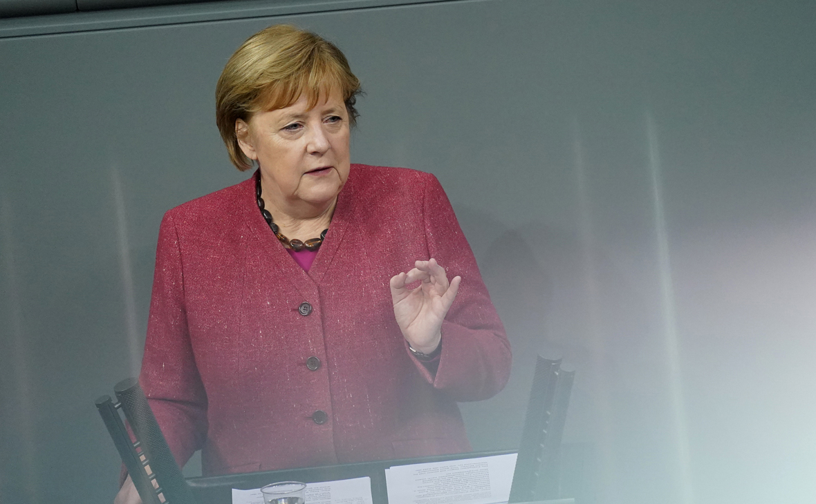 Меркель присоединится к переговорам Макрона и Зеленского по видеосвязи — СМИ