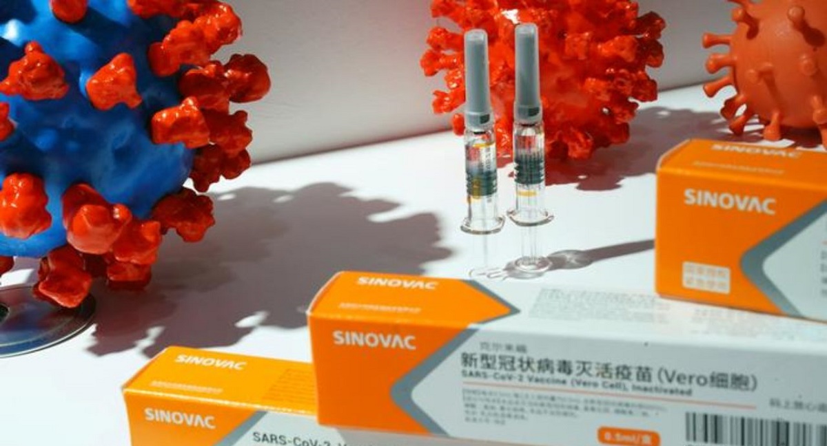 В Китае признали низкую эффективность ковид-вакцины CoronaVac, которая используется в Украине