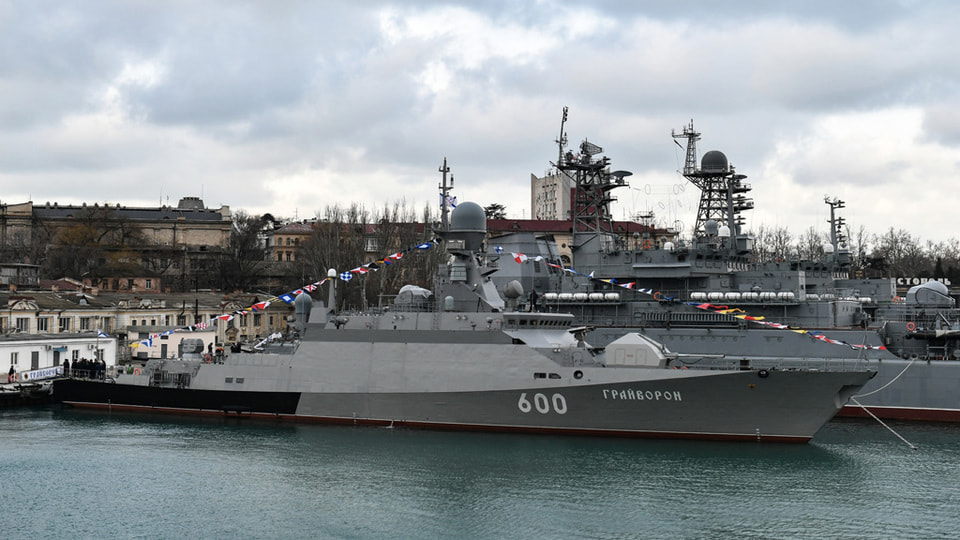 Корабли РФ провели стрельбы в Черном море