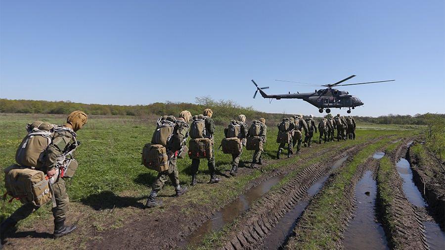 National Review: США и НАТО заставили Путина отвести войска от границ Украины