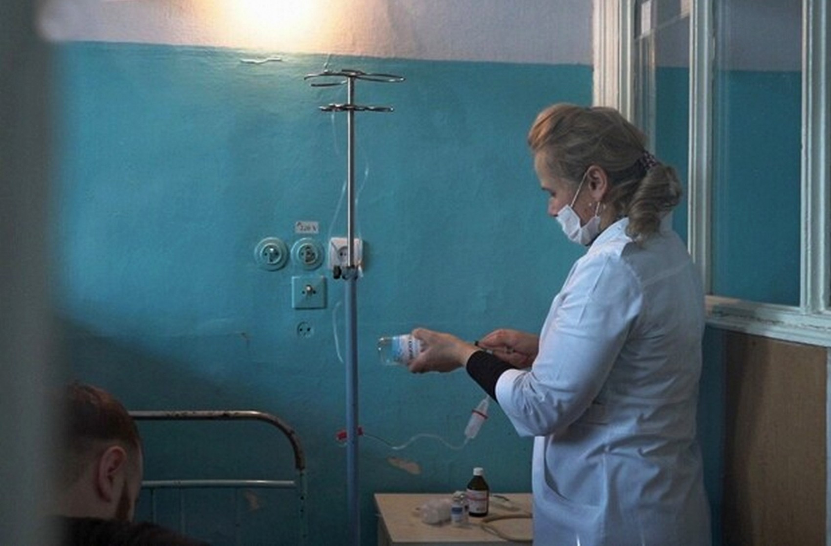 «Кто там поднимает, минималка и всё»: киевские медики рассказали о работе в условиях новой волны коронавируса