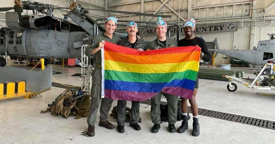 В армии США сформировали первый в истории гей-экипаж