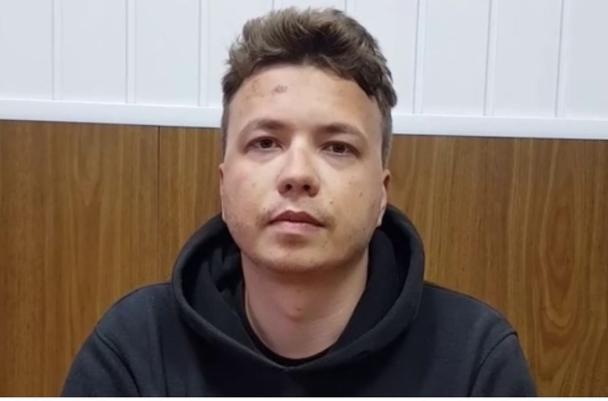Отец Протасевича заявил об избиении сына после задержания