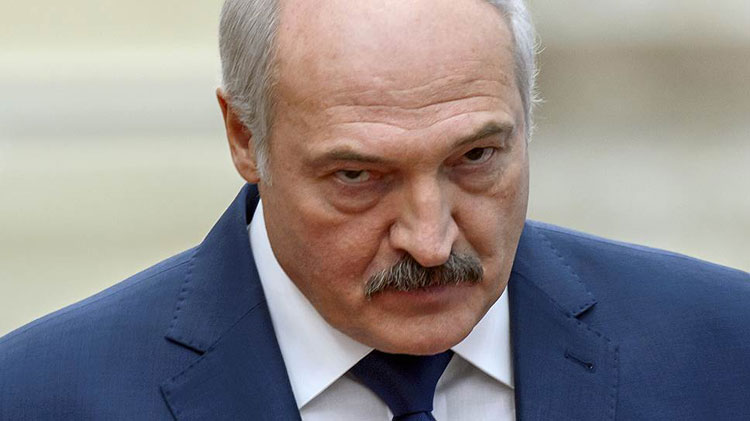 Лукашенко превратился в международную угрозу — Bloomberg