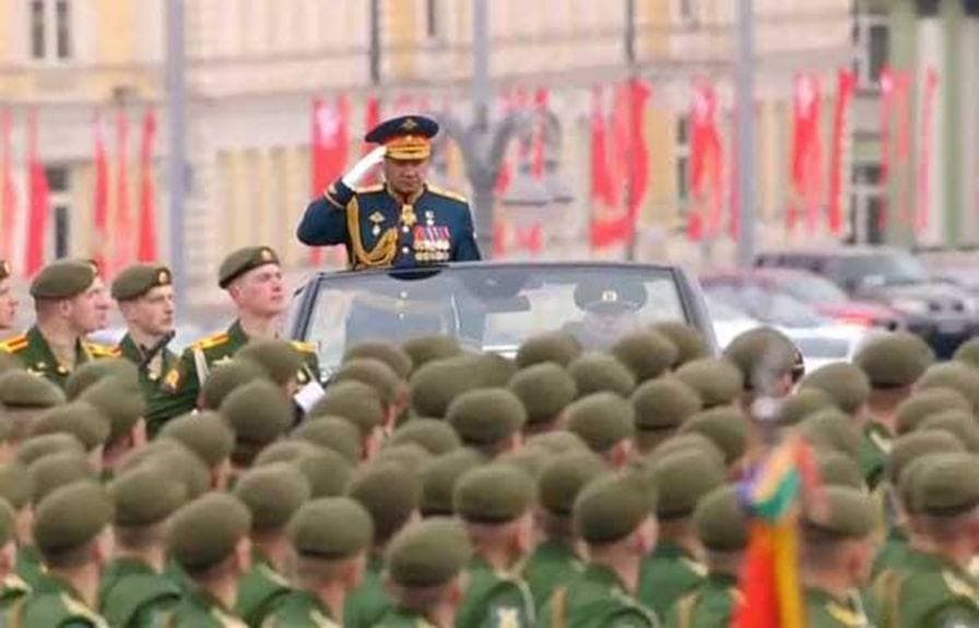 Как отметили День Победы в России? Что пишут иностранные СМИ о параде Победы в Москве - 2 - изображение