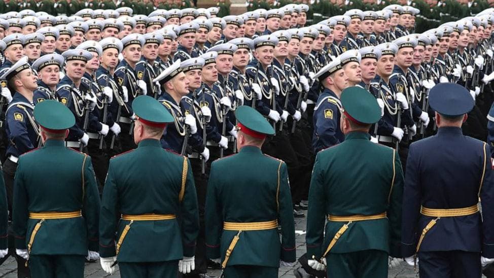 Как отметили День Победы в России? Что пишут иностранные СМИ о параде Победы в Москве - 5 - изображение