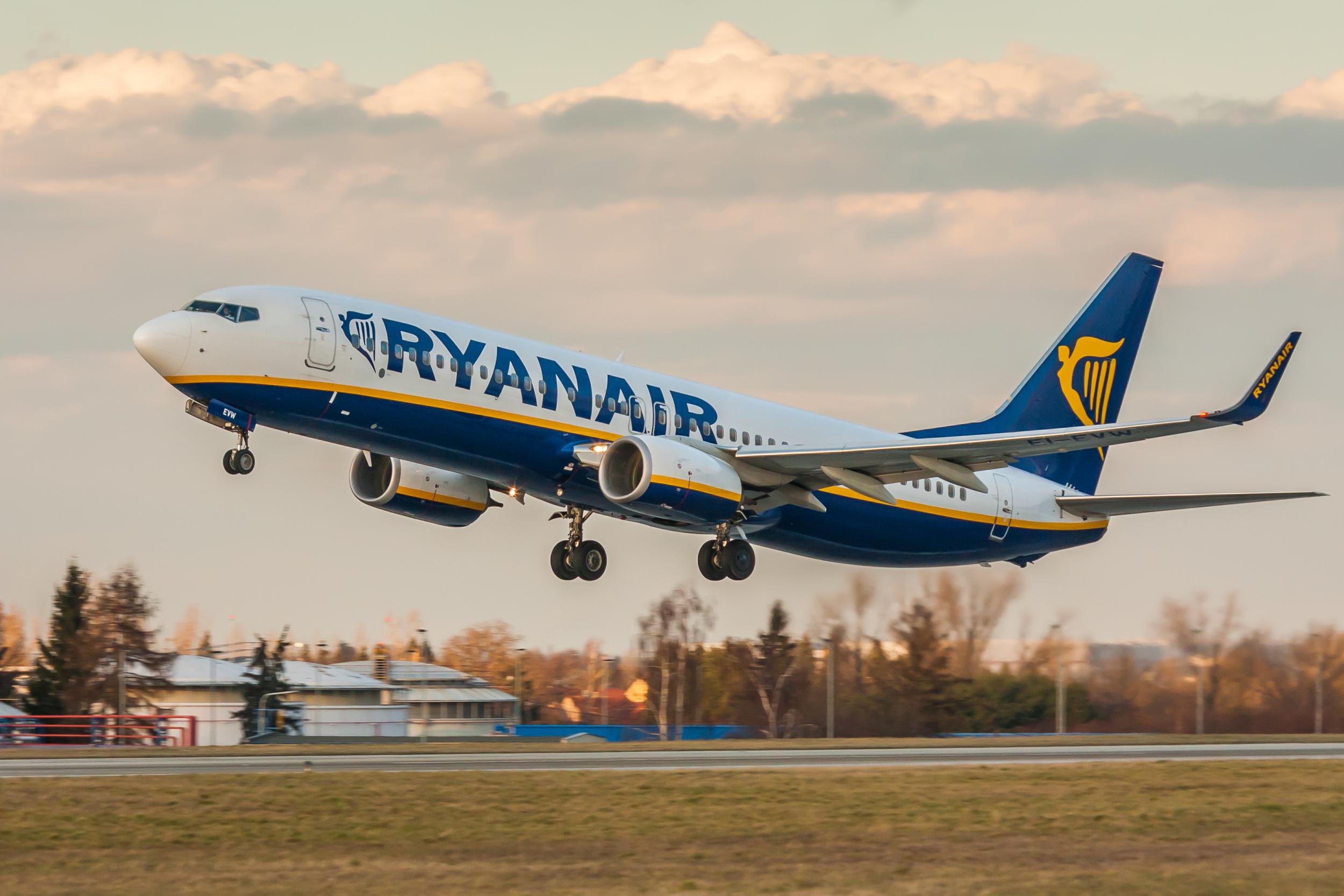 Минтранс Беларуси опубликовал переговоры пилота Ryanair и диспетчера минского аэропорта